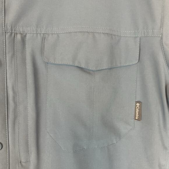 Columbia Shirt Mens XL Hiking Outdoors Omni-shield Lightweight Roll Tab Sleeves - Picture 2 of 13